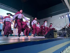 La Municipalidad de Caleta Olivia conmemoró el Día de la Independencia con un emotivo acto en el Complejo Deportivo Municipal