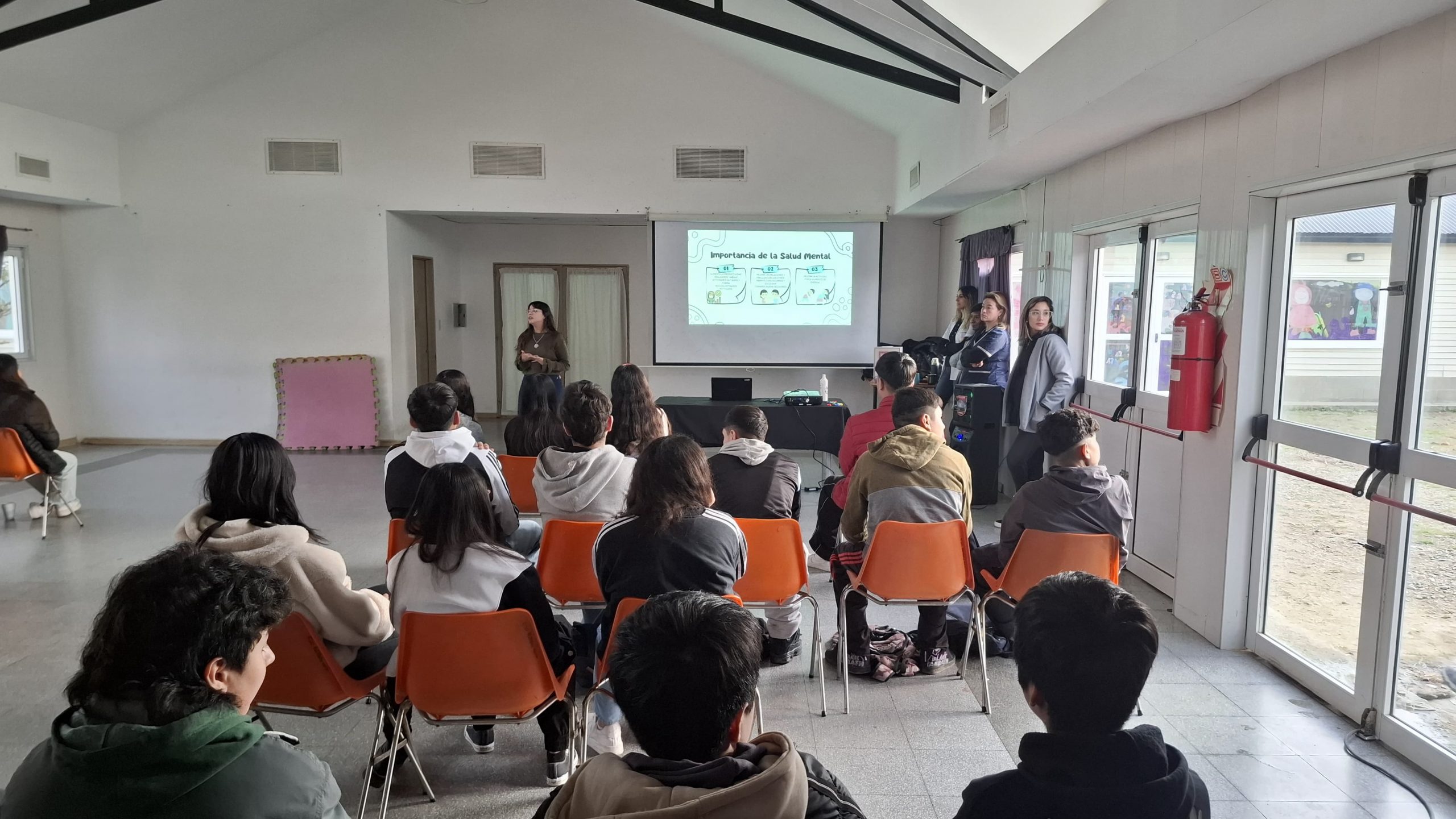 El municipio impulsa acciones para acercar servicios de salud a los jóvenes