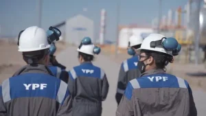 Juicio por YPF: Argentina ya debe más de US$17.500 millones y la Justicia de EE.UU. ordenó entregar acciones