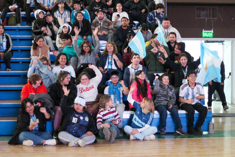 Las familias celebraron el triunfo de Argentina en el Boxing
