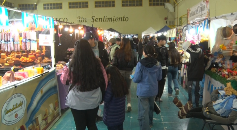 Expo Invierno continúa con gran convocatoria y extiende sus actividades