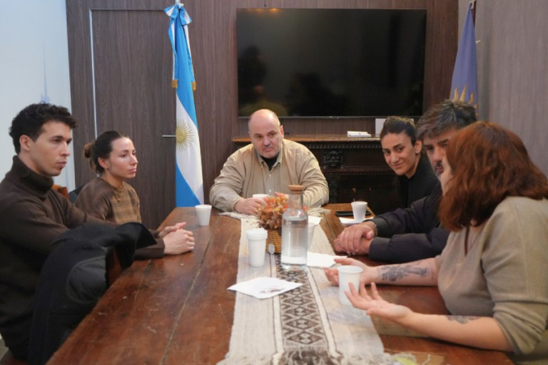 Presentan propuesta para que Santa Cruz sea parte de la ruta federal del Kilómetro del Alfajor Argentino