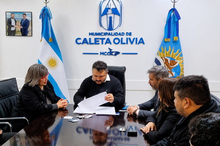 La Municipalidad implementará desde julio el boleto gratuito para agentes municipales y beneficiarios ProAcom